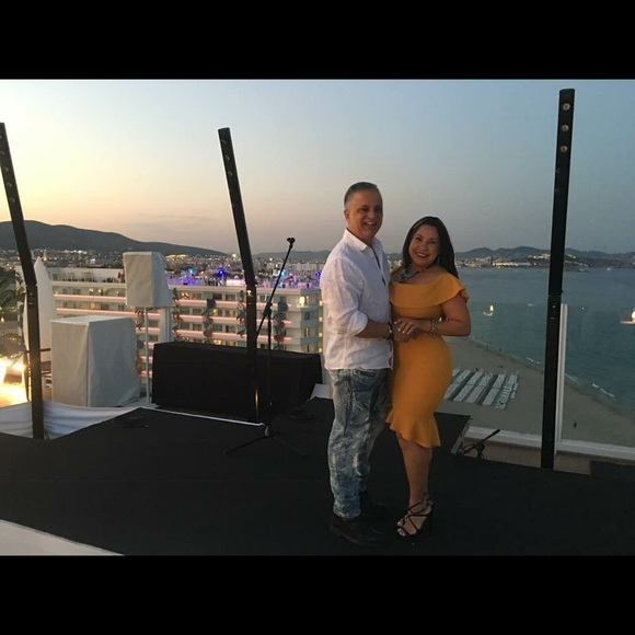 Meet the Posher - Picture 1 of 4